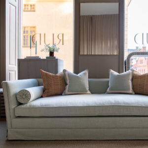 Steph Sofa - Easy Lustre Balsam - Skirting